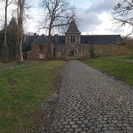 Bed and Breakfast Le Vieux Noyer Nassogne Zewnętrze zdjęcie
