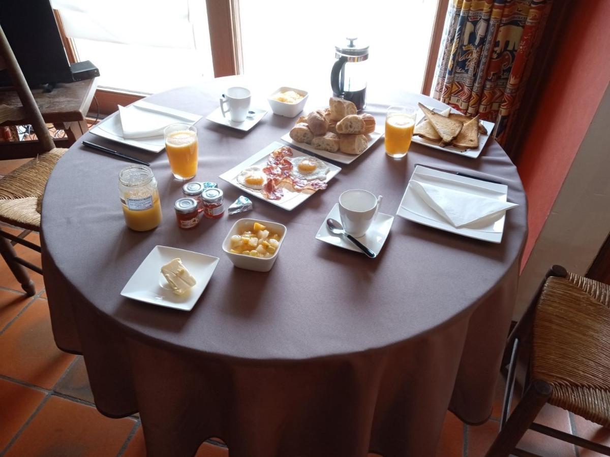 Bed and Breakfast Le Vieux Noyer Nassogne Zewnętrze zdjęcie