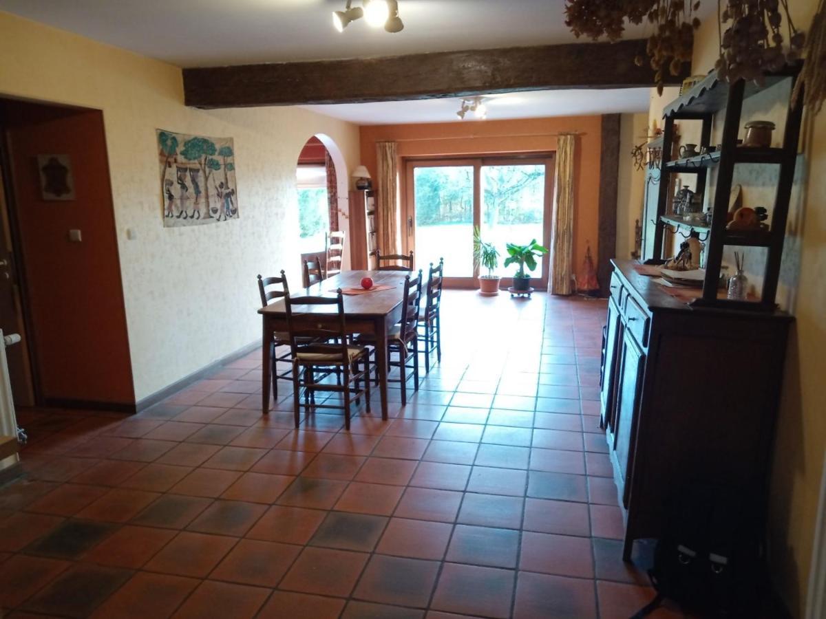 Bed and Breakfast Le Vieux Noyer Nassogne Zewnętrze zdjęcie
